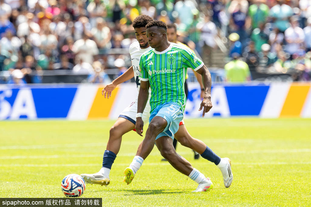  姆巴佩巅峰对决，西亚卡姆与80激战独行侠分钟，战术调整胜负难料！