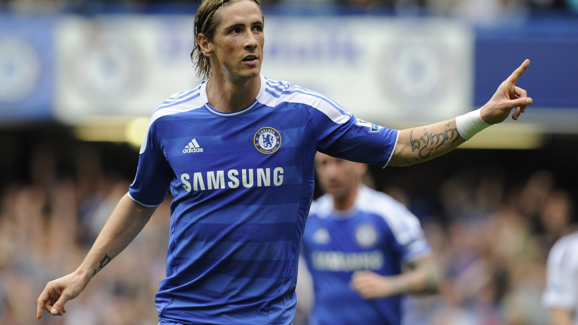 萨拉赫连续七场比赛得分超精彩发挥，拜仁挑战极限！